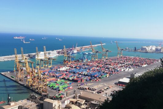 TECHNICAL TOUR OF THE PORT BY BOAT